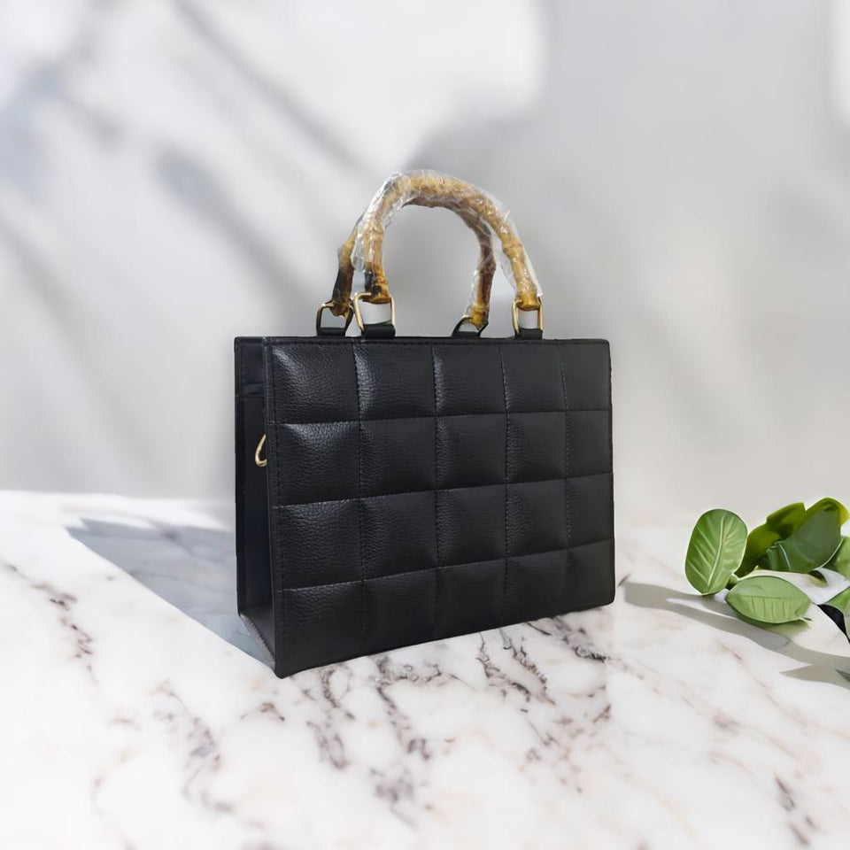 Trendy Designer-Style Tote – Modern Fashion Handbag