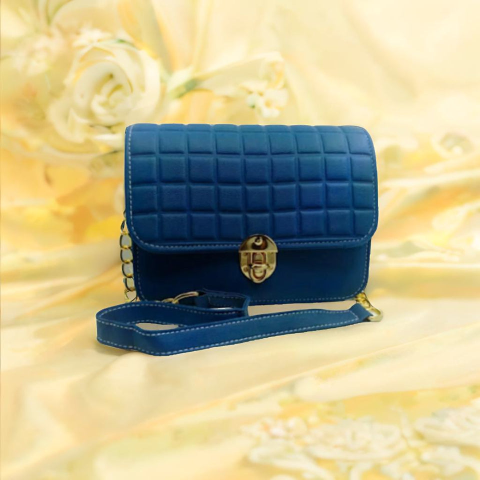 Elegant Checkered Tote – Luxury-Inspired Women’s Handbag